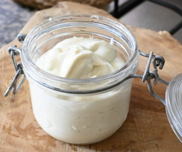 RECETA VEGANA: SALSA CÉSAR VEGANA: PARA ENSALADAS, BOCADILLOS…